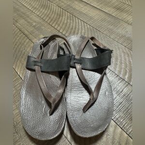 Chaco Women’s Maya 11 Black/Brown Leather Thong Slingback Sandals Size 9